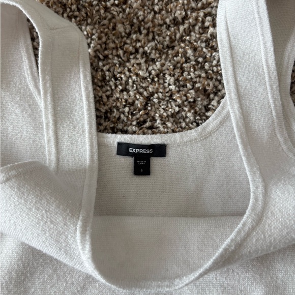 Express Top - Picture 3 of 3